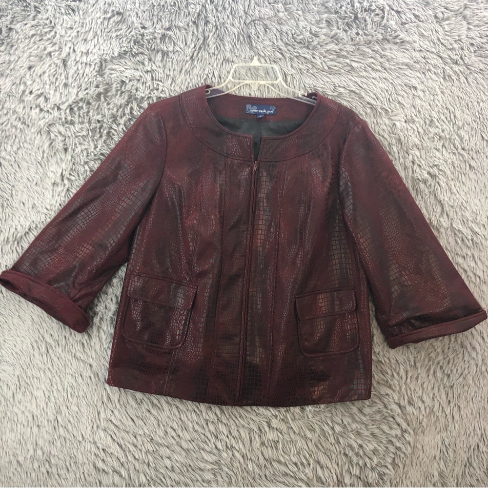 Susan Graver Style Jacket Size 1X Faux Reptile Purple Egglant